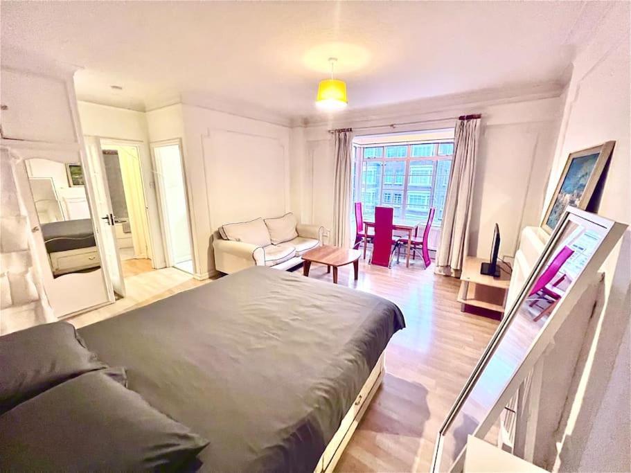 King-Sized Studio, 6Th Floor + Lift, Regent'S Park Londres Exterior foto