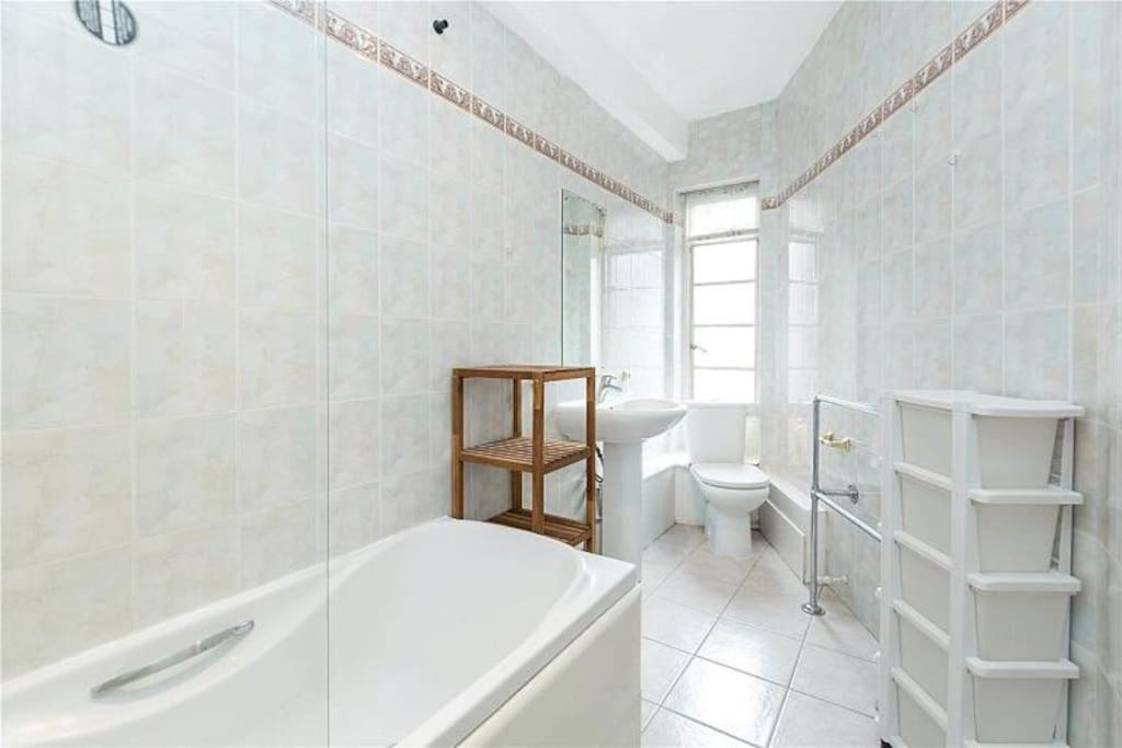 King-Sized Studio, 6Th Floor + Lift, Regent'S Park Londres Exterior foto