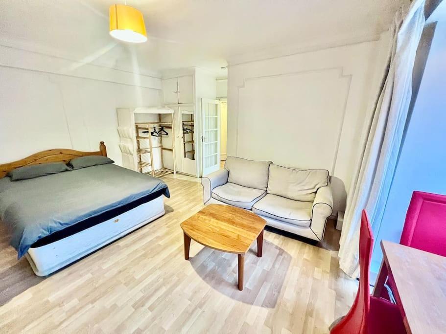 King-Sized Studio, 6Th Floor + Lift, Regent'S Park Londres Exterior foto